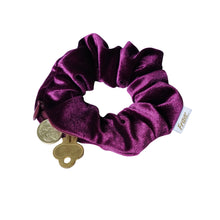 Load image into Gallery viewer, Pocket Hair Scrunchie
